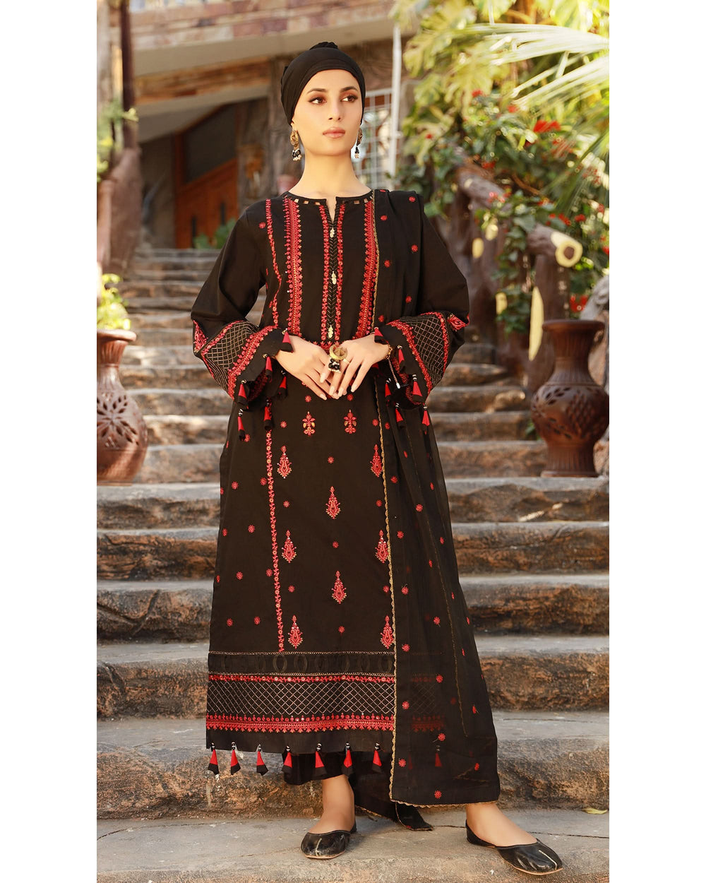 Eminent Cambric Digital Embroidered 3-Piece Suit, Women, 3Pcs Shalwar Suit, Eminent, Chase Value