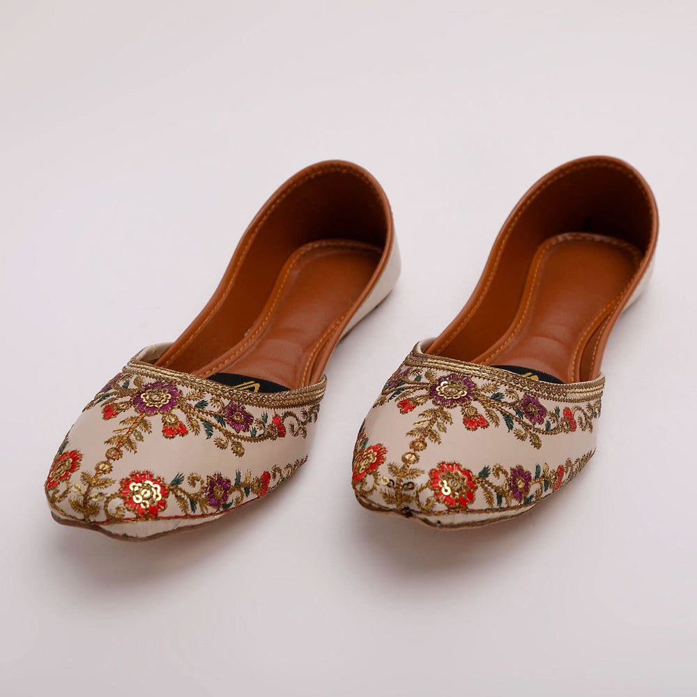 Women's Khussa - Cream, Women Khussa, Chase Value, Chase Value