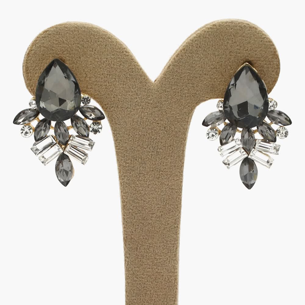 Women's Stud Earring - Black, Women Earrings & Tops, Chase Value, Chase Value