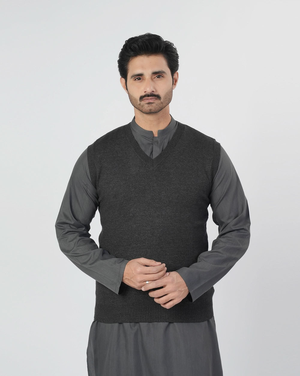 Eminent Men's Sleeveless Sweater, Men's Sweater & Sweat Shirts, Eminent, Chase Value