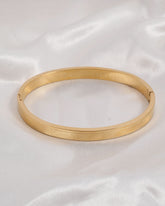 Eminent Women's Bracelet - Golden, Women Bangles & Bracelets, Eminent, Chase Value