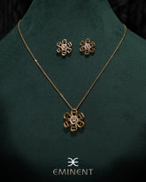 Eminent Women's Locket Set