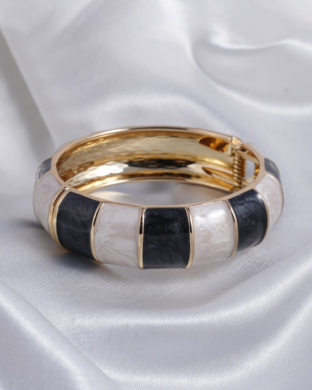 Eminent Women’s Metal Kara, Women Bangles & Bracelets, Eminent, Chase Value