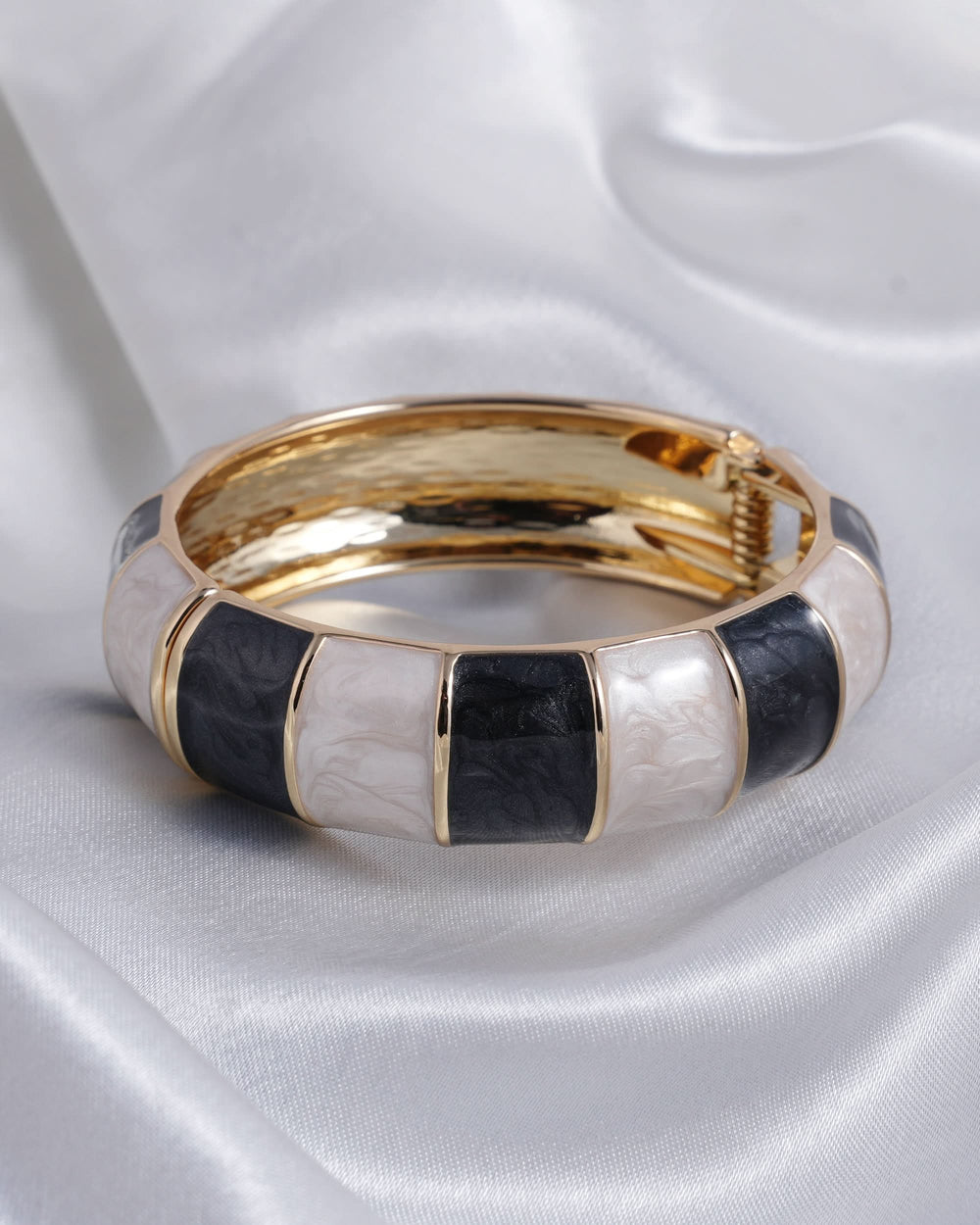 Eminent Women’s Metal Kara, Women Bangles & Bracelets, Eminent, Chase Value