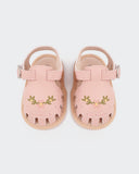 Eminent Newborn Girls' Embroidered Sandals