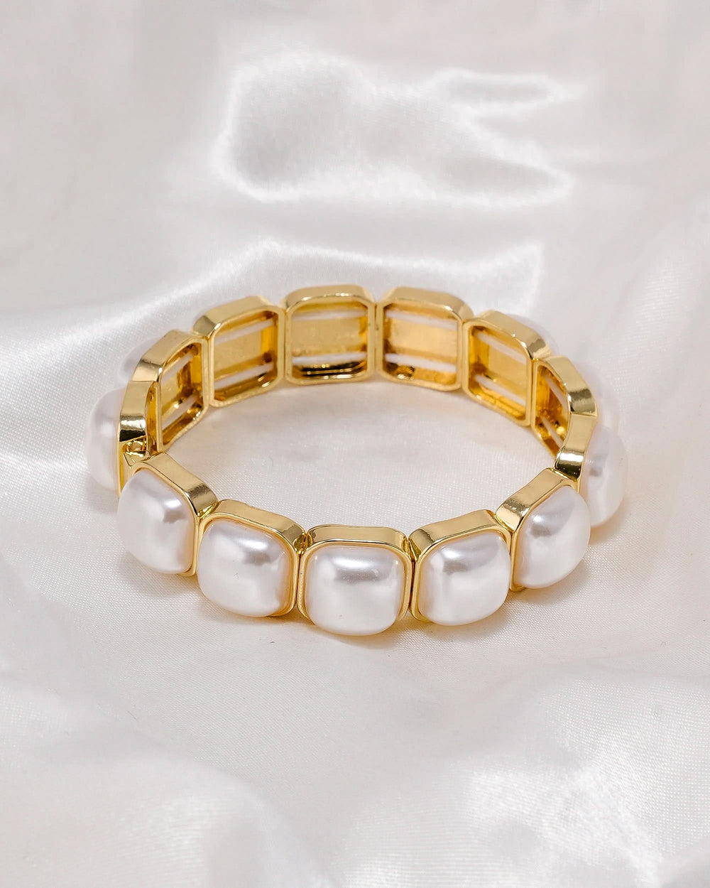 Eminent Women's Bracelet, Women Bangles & Bracelets, Eminent, Chase Value