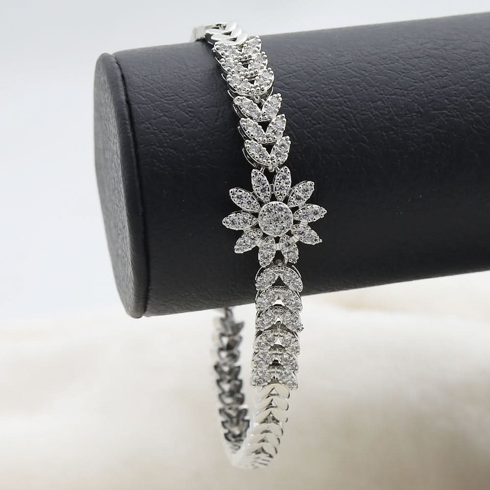 Women's Zarcon Bracelet - Silver, Women, Bangles & Bracelets, Chase Value, Chase Value