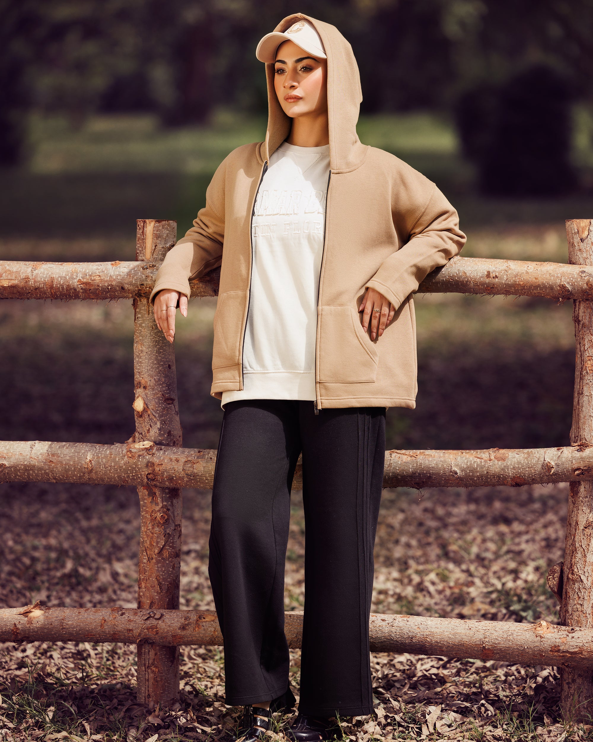 Valuables Women's Zipper Jacket