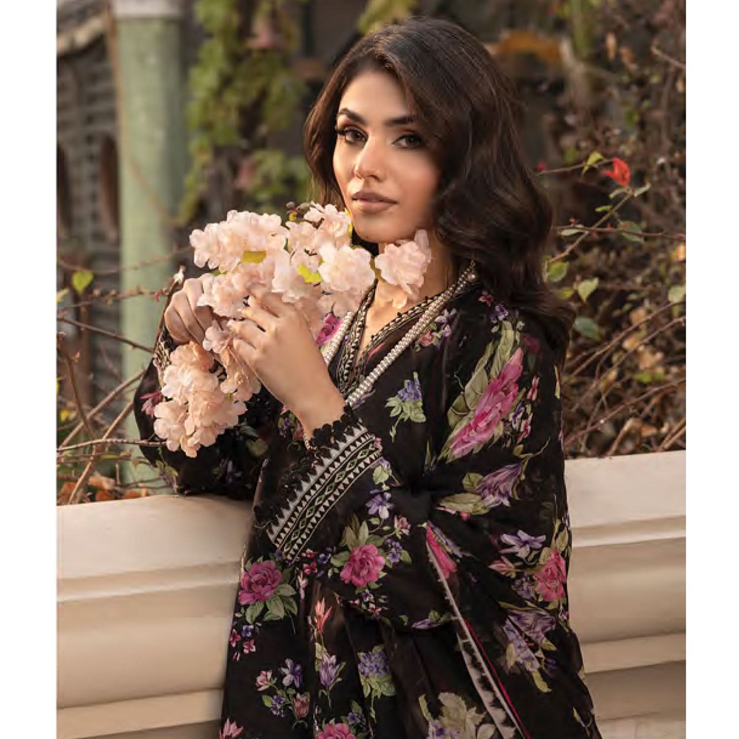 Komal By LSM Textiles Lawn Printed Unstitched 3Pcs Suit - LG-MM-0305, Women, 3Pcs Shalwar Suit, LSM Textiles, Chase Value