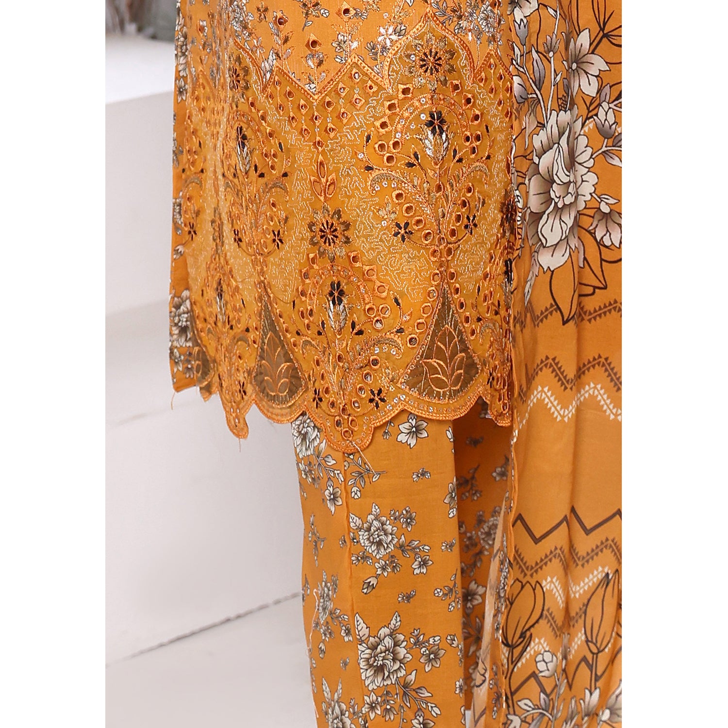 3D Daman kari By MI Creation Printed Lawn With Embroidered Unstitched 3Pcs Suit - 9, Women, 3Pcs Shalwar Suit, MI Creation, Chase Value