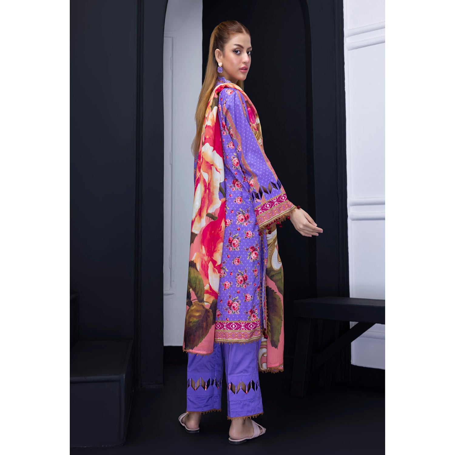 Salina Weaving Dobby By Regalia Lawn Printed Unstitched 3Pcs Suit V-2 - 2, Women, 3Pcs Shalwar Suit, Regalia Textiles, Chase Value