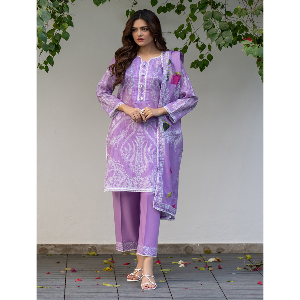Salina Unstitched Lawn Digital Printed 3 Pcs Suit - 3, Women, 3Pcs Shalwar Suit, Regalia Textiles, Chase Value