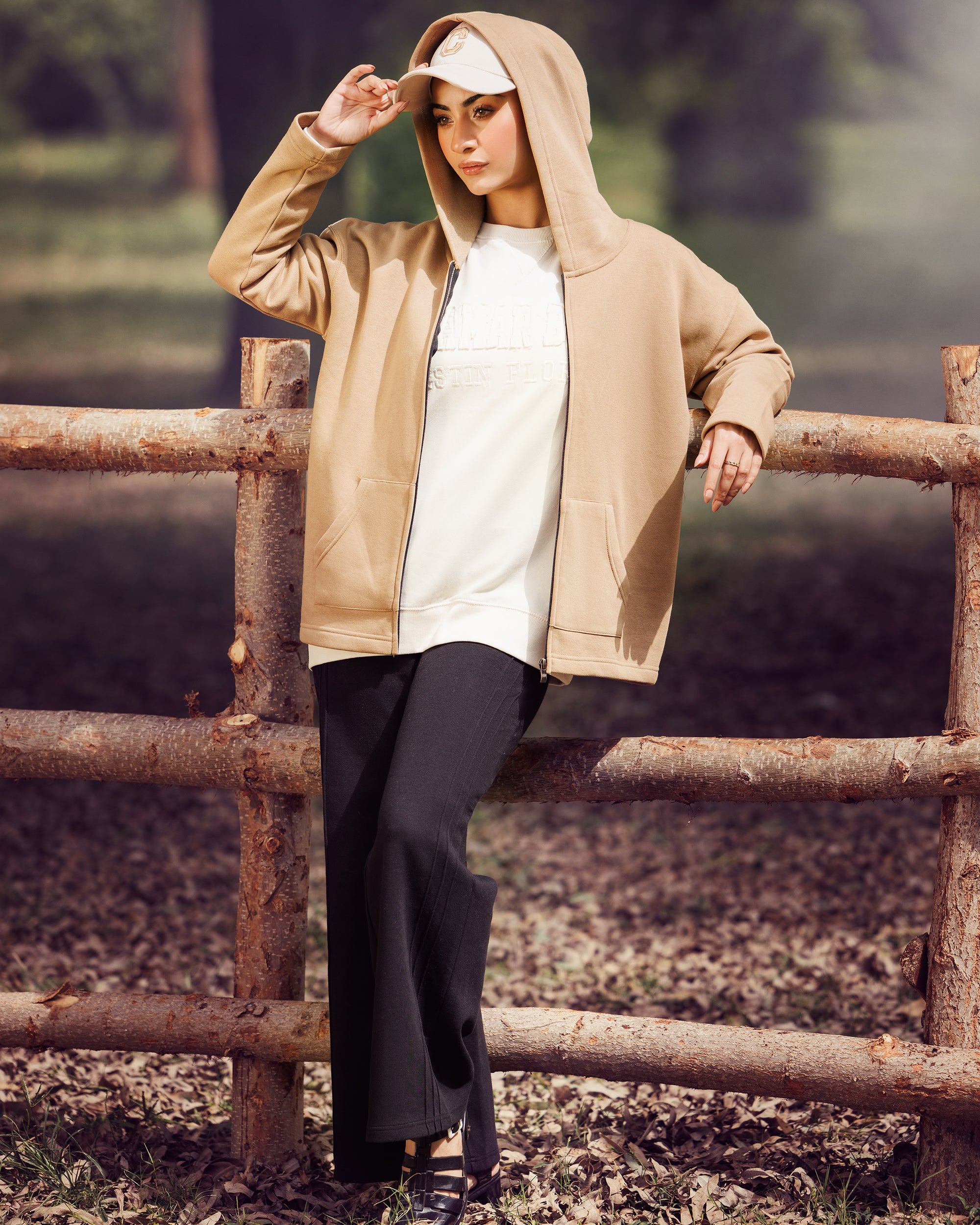 Valuables Women's Zipper Jacket