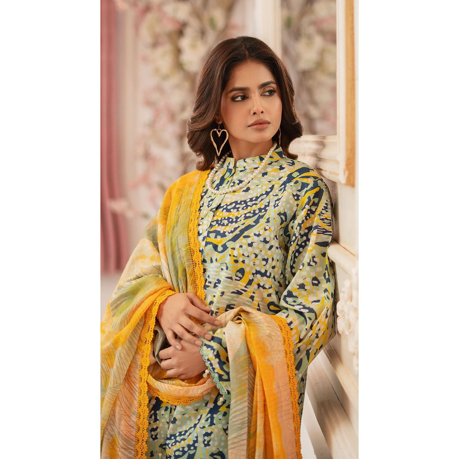 Al Zohaib Colors Digital Printed Unstitched Lawn 3 Pcs Suit - 4, Women, 3Pcs Shalwar Suit, Al-Zohaib Textiles, Chase Value
