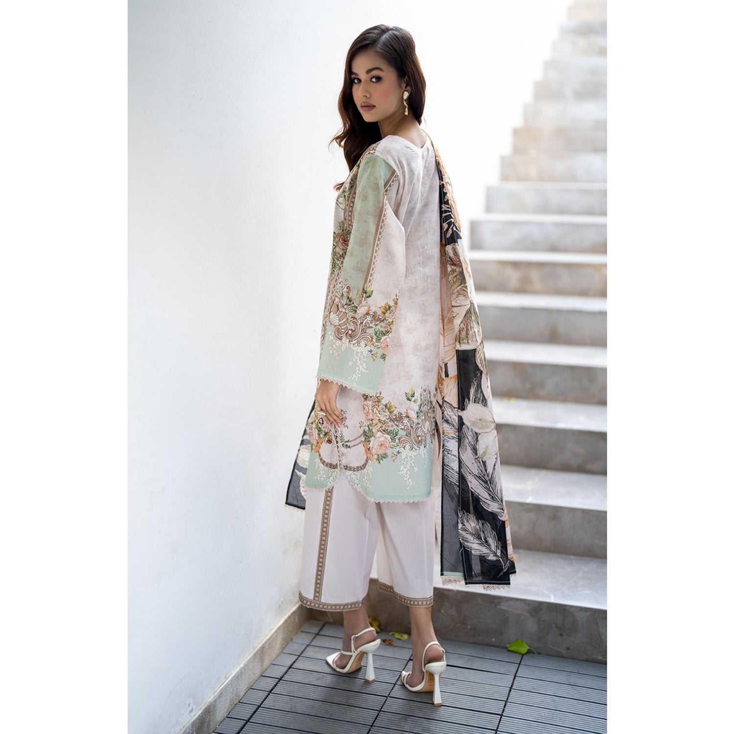 Salina Unstitched Lawn Digital Printed 3 Pcs Suit - 6, Women, 3Pcs Shalwar Suit, Regalia Textiles, Chase Value