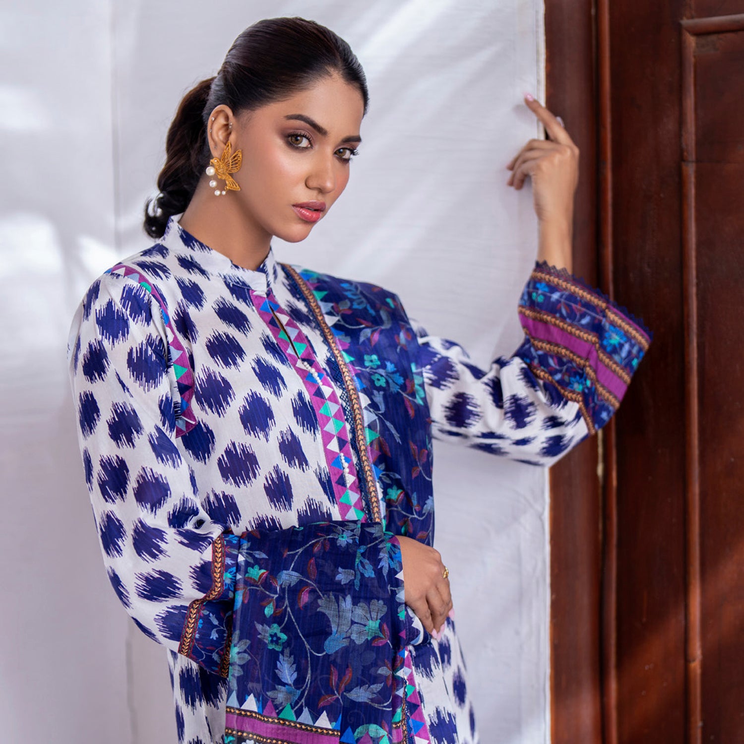 Salina By Regalia Lawn Printed Unstitched 3Pcs Suit V-4 - 6, Women, 3Pcs Shalwar Suit, Regalia Textiles, Chase Value