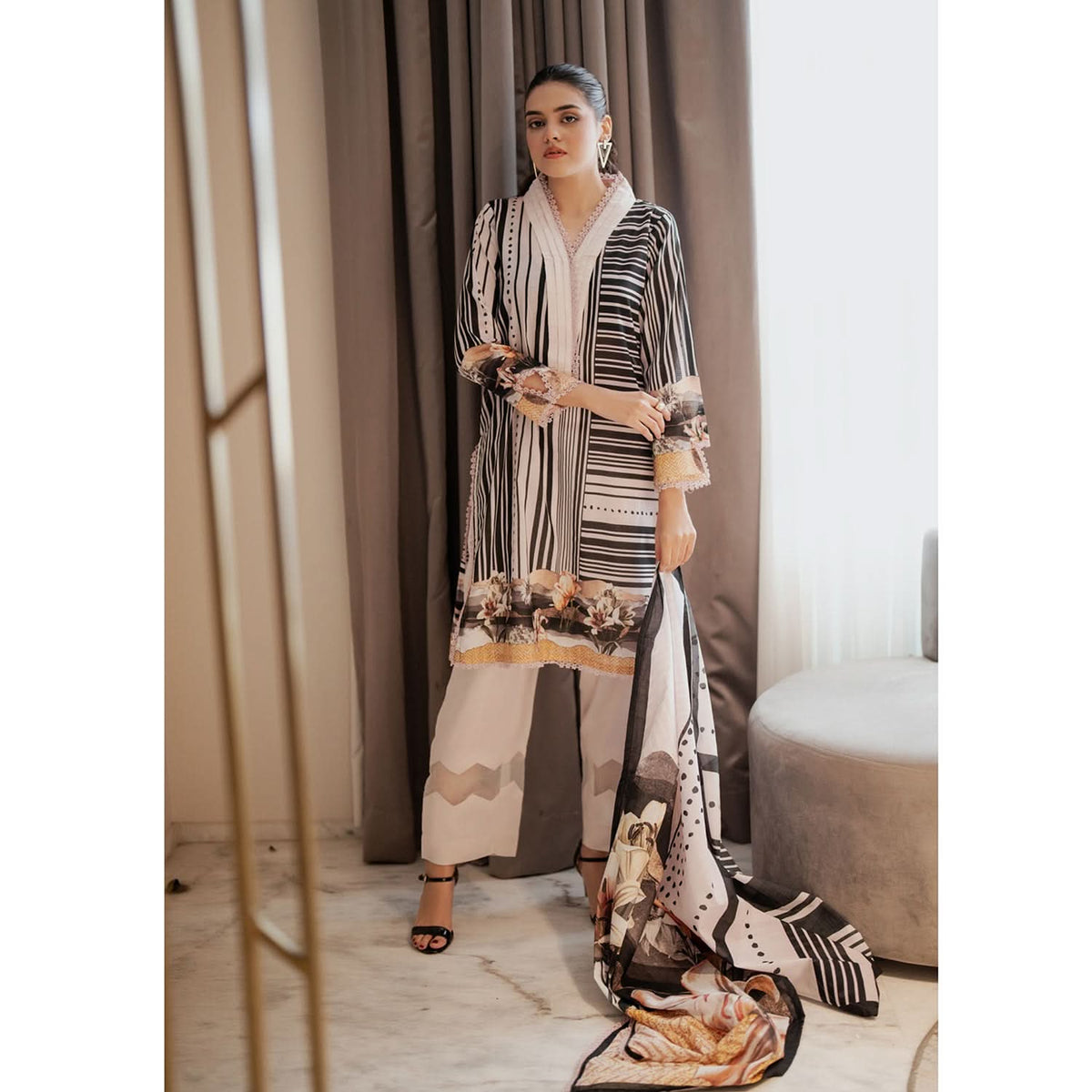 Salina Doriya Lawn By Regalia Unstitched 3 Pcs Suit - 5, Women, 3Pcs Shalwar Suit, Regalia Textiles, Chase Value