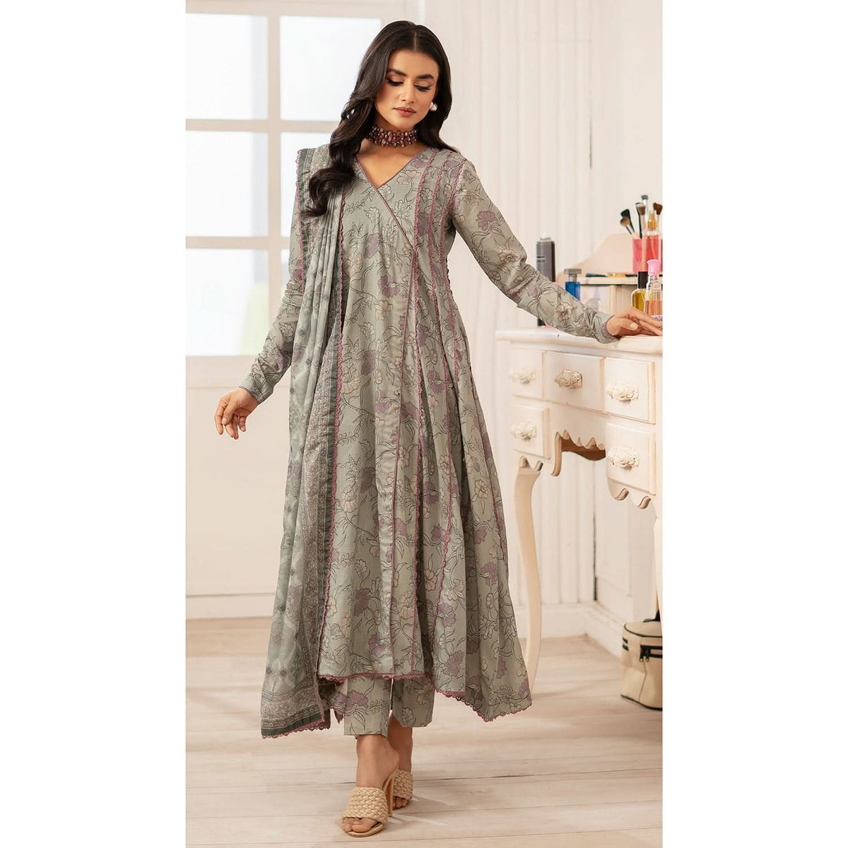 Al Zohaib Colors Digital Printed Unstitched Lawn 3 Pcs Suit - 8, Women, 3Pcs Shalwar Suit, Al-Zohaib Textiles, Chase Value
