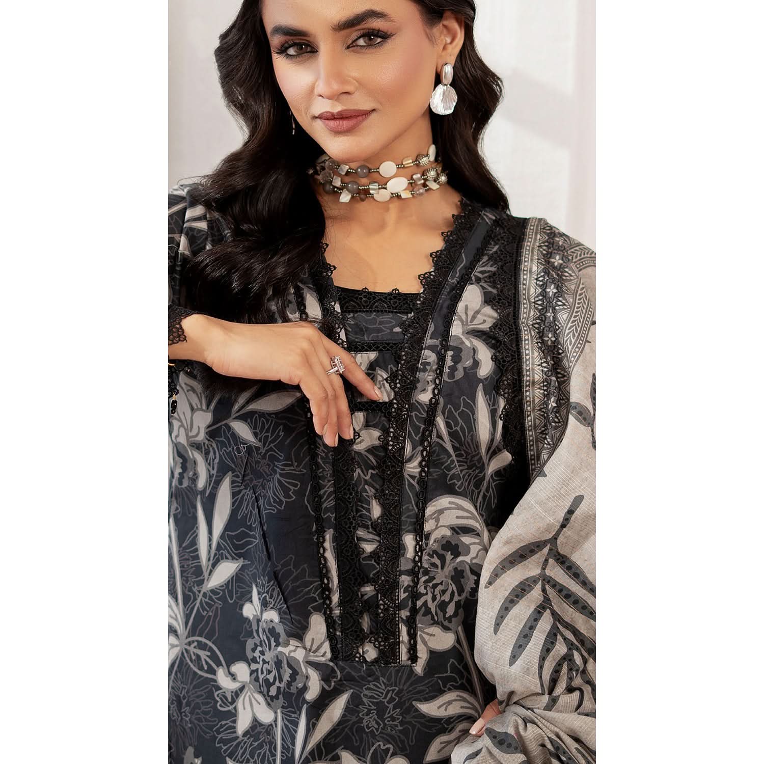 Al Zohaib Colors Digital Printed Unstitched Lawn 3 Pcs Suit - 9, Women, 3Pcs Shalwar Suit, Al-Zohaib Textiles, Chase Value