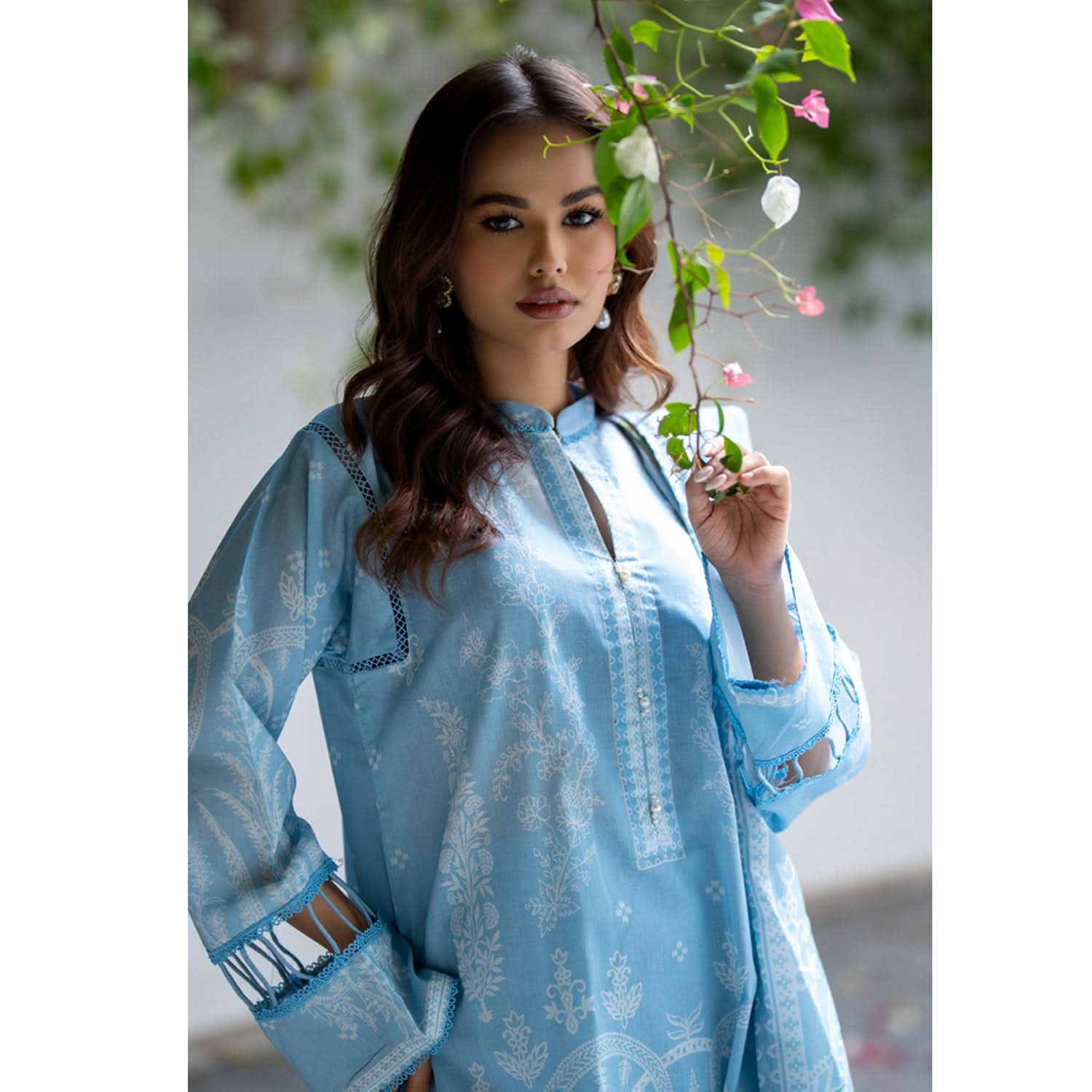 Salina Lawn By Regalia Textile Printed Unstitched 3 Pcs Suit - 9, Women, 3Pcs Shalwar Suit, Regalia Textiles, Chase Value