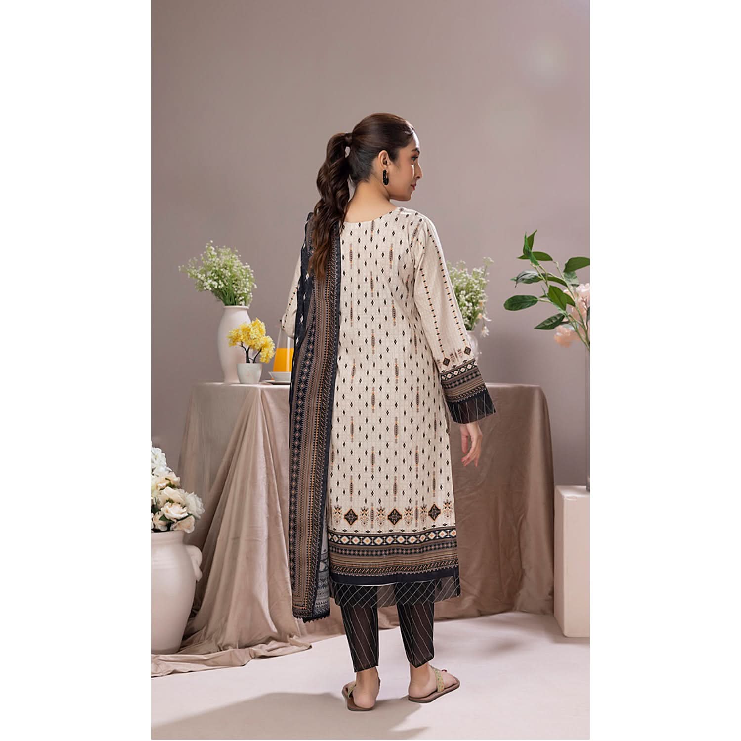 Salina Weaving Dobby By Regalia Printed Lawn Unstitched 3 Pcs Suit - 10, Women, 3Pcs Shalwar Suit, Regalia Textiles, Chase Value
