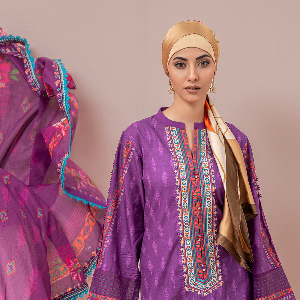 Eminent Embroidered lawn Digital Printed 3 pcs Suit - S24Lpe3P01, Women, Unstitched Kurti, Eminent, Chase Value