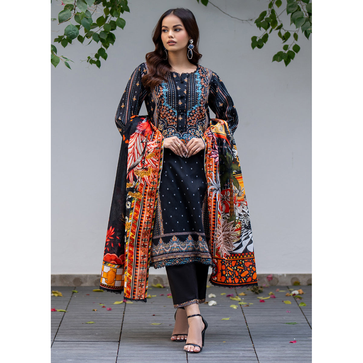 Salina Unstitched Lawn Digital Printed 3 Pcs Suit - 10, Women, 3Pcs Shalwar Suit, Regalia Textiles, Chase Value