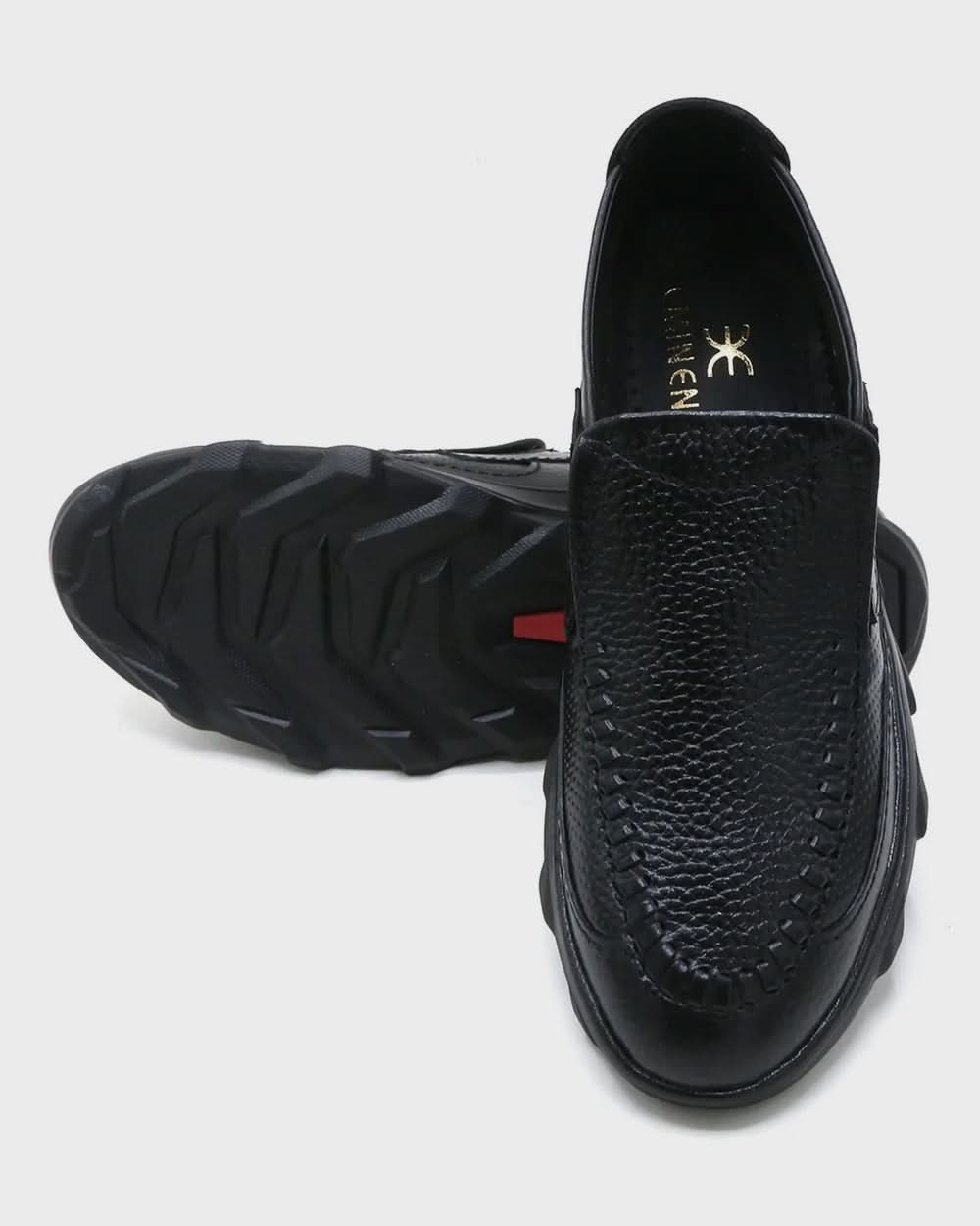 Eminent Black Casual Loafers for Men – Textured Faux Leather, Men's Casual Shoes, Eminent, Chase Value