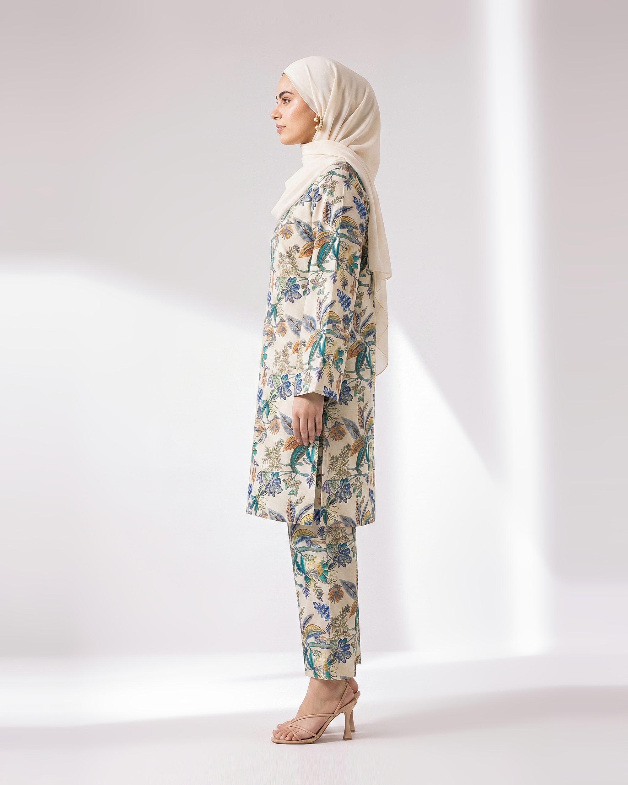 Valuables Women's Printed Unstitched 2 PC Suit