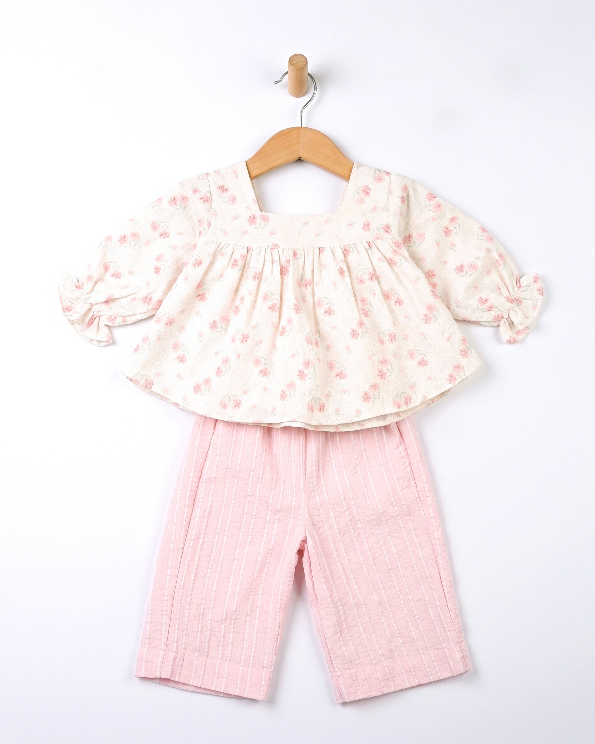 Eminent Newborn Girls Fancy Shalwar Kameez