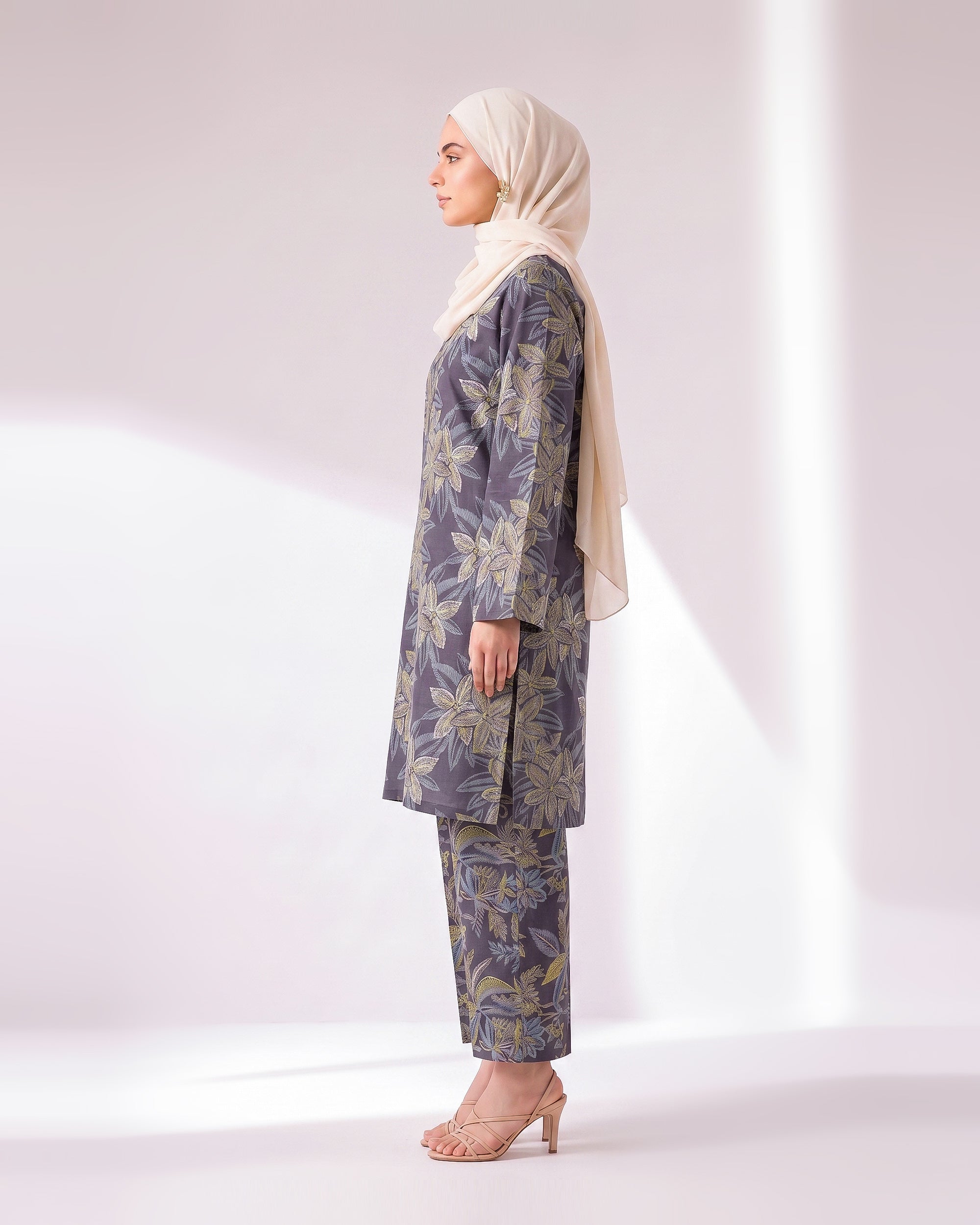 Valuables Women's Printed Unstitched 2 PC Suit