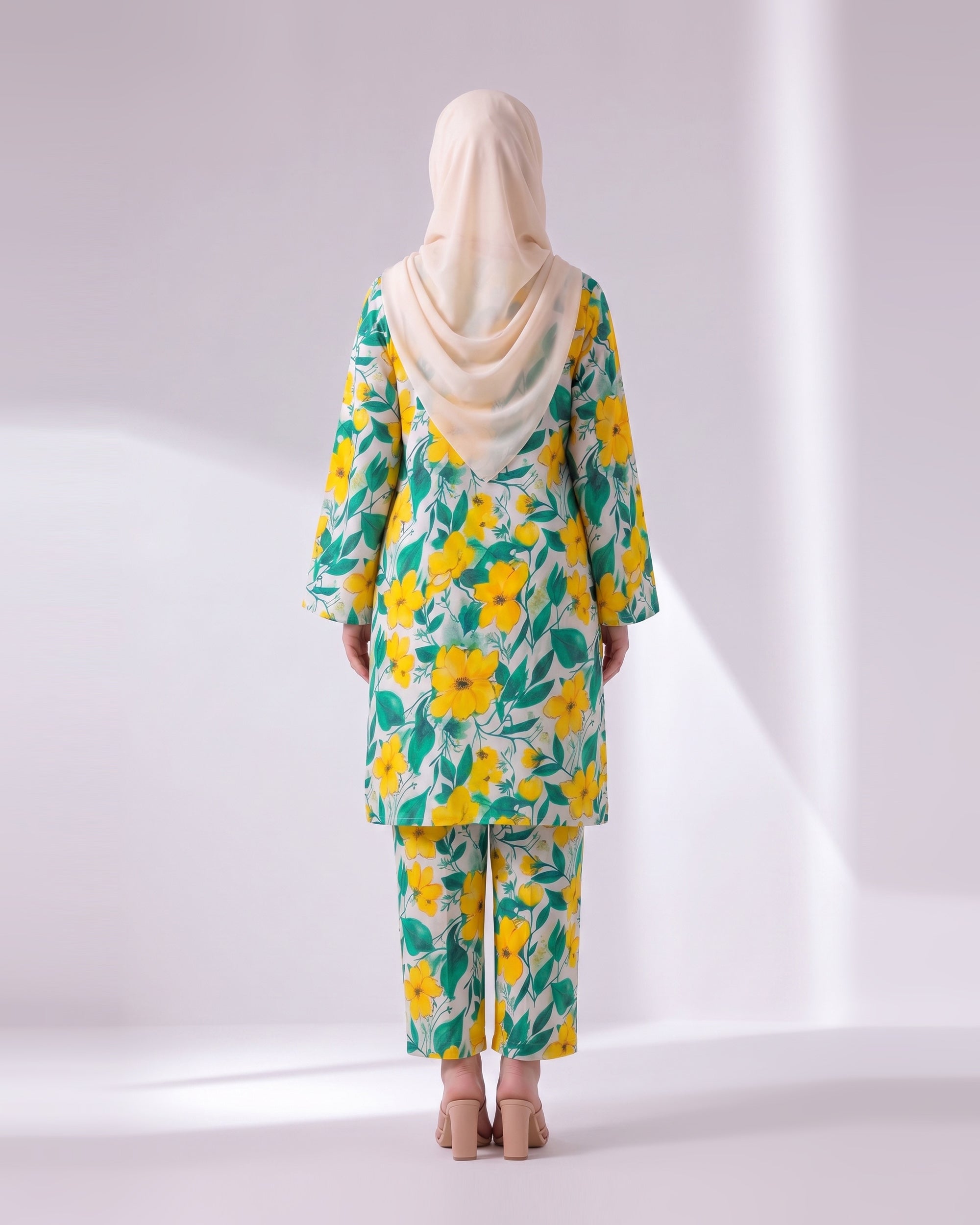 Valuables Women's Printed Unstitched 2 PC Suit