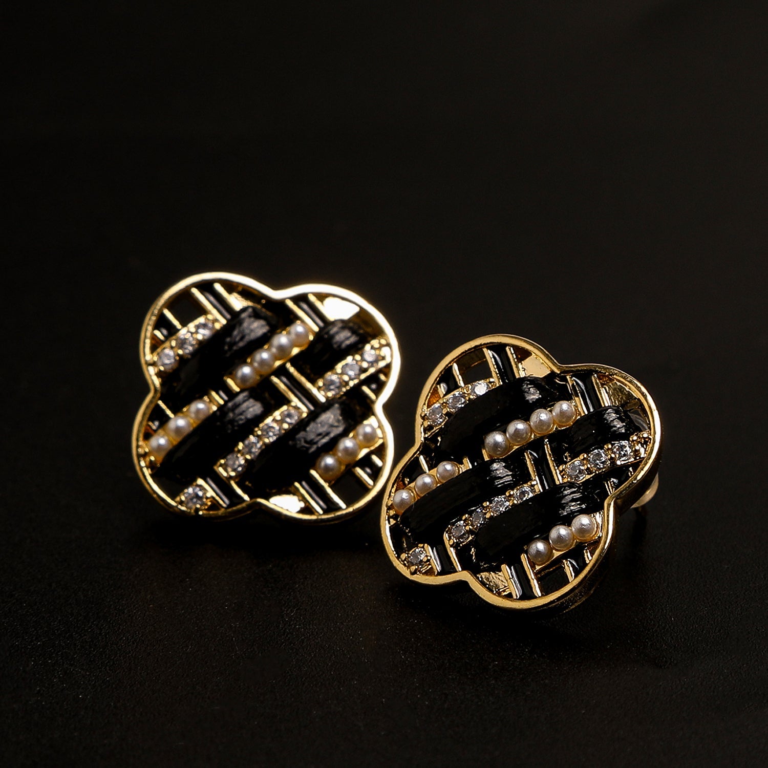 Women's Tops - A4, Women Earrings & Tops, Chase Value, Chase Value