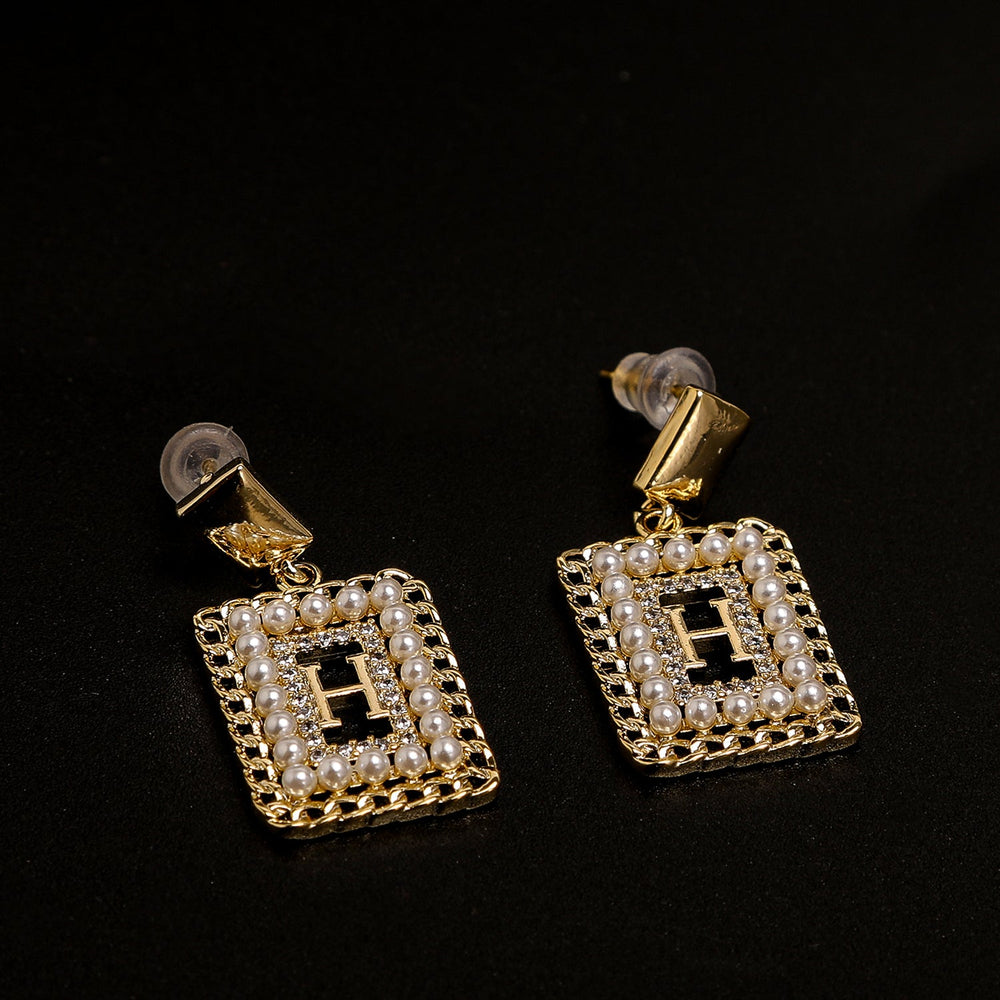 Women's Earrings - A15, Women Earrings & Tops, Chase Value, Chase Value
