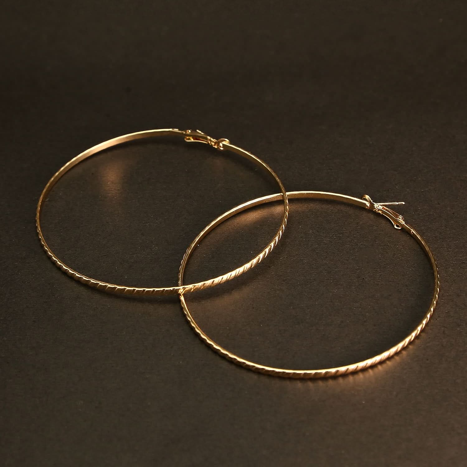Women's Stylish Earing - Golden, Women Earrings & Tops, Chase Value, Chase Value