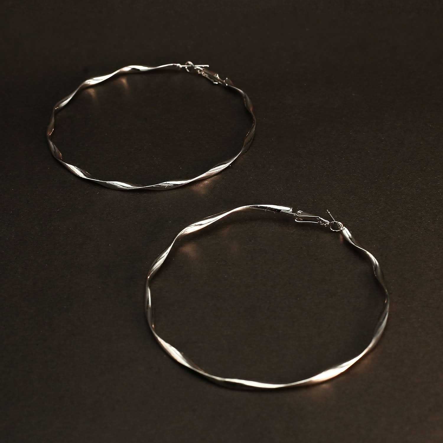 Women's Stylish Earing - Golden, Women Earrings & Tops, Chase Value, Chase Value