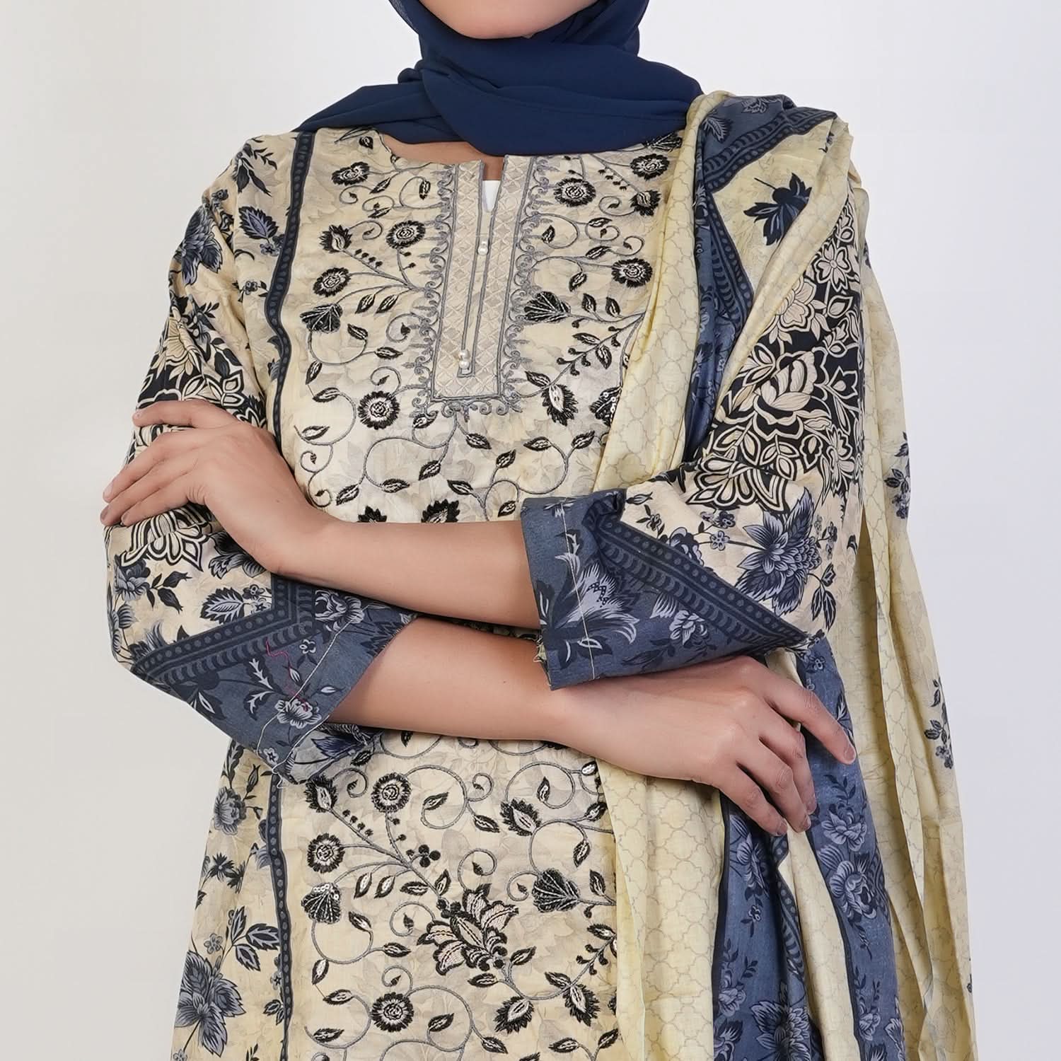Women's Printed 3 Pcs Suit - Grey, Women Shalwar Suits, Chase Value, Chase Value