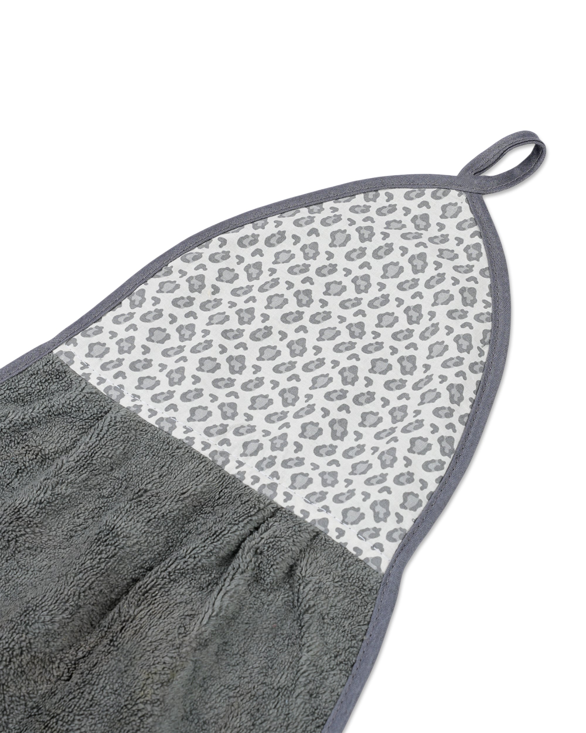 Hanging Towel, Bath Towels, Chase Value, Chase Value