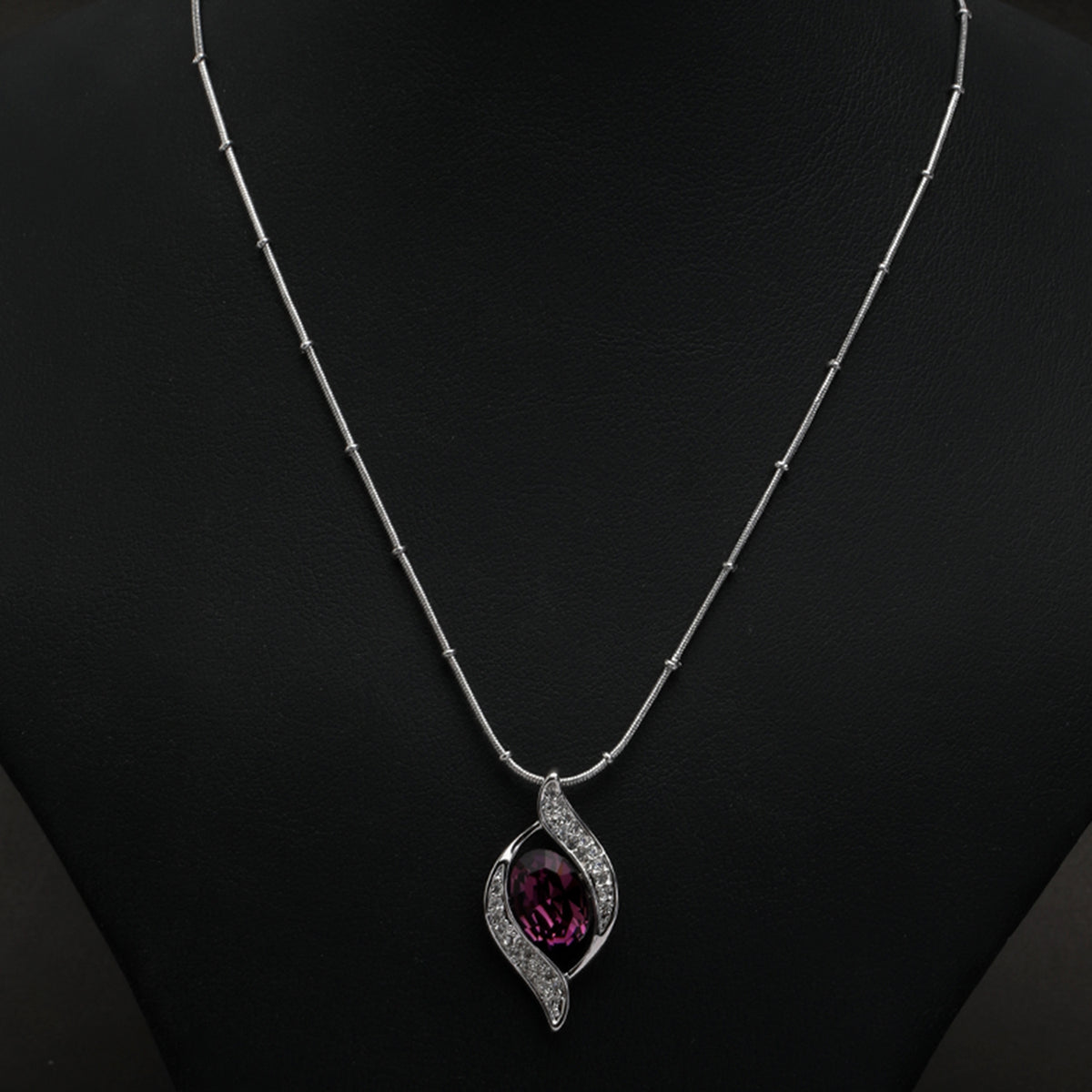 Women's Chain Locket, Women Chains & Lockets, Chase Value, Chase Value