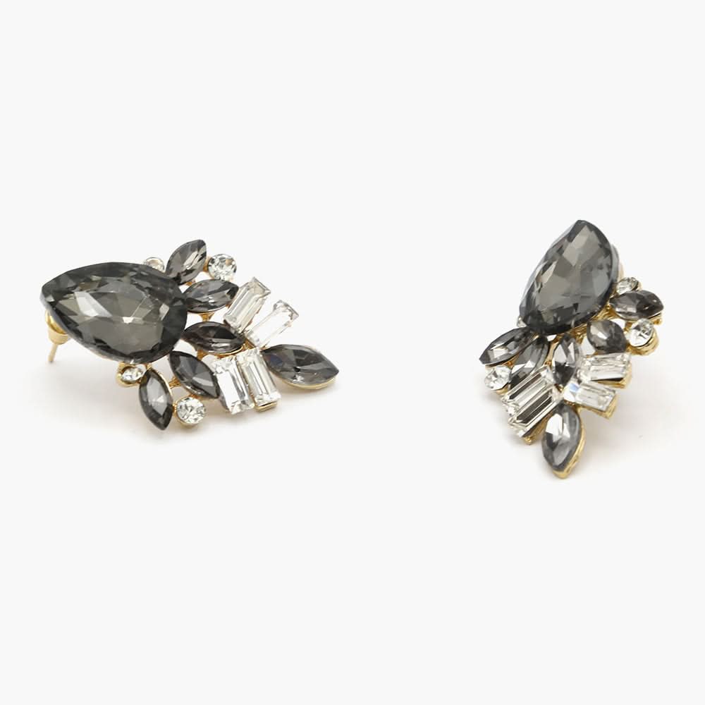 Women's Stud Earring - Black, Women Earrings & Tops, Chase Value, Chase Value