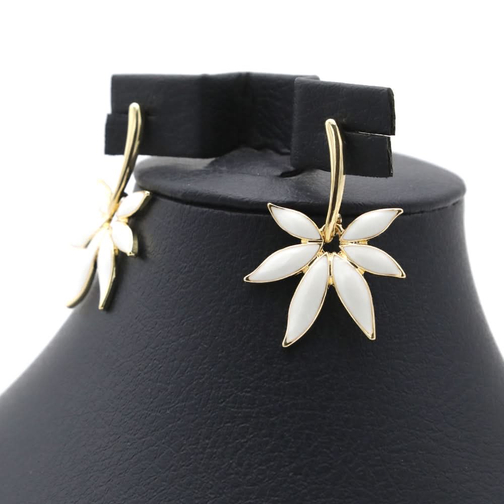 Women's Earings - White, Women Earrings & Tops, Chase Value, Chase Value