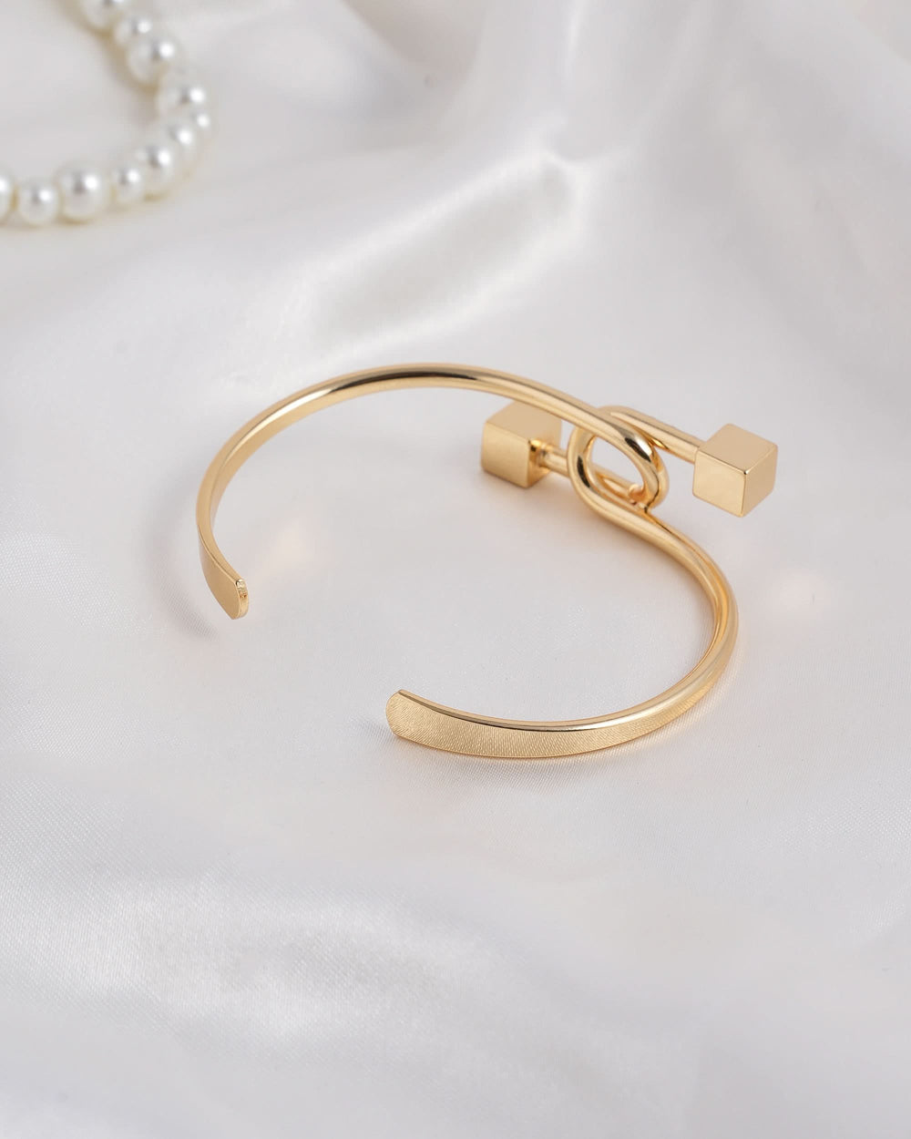 Eminent Women's Kara - Golden, Women Bangles & Bracelets, Eminent, Chase Value