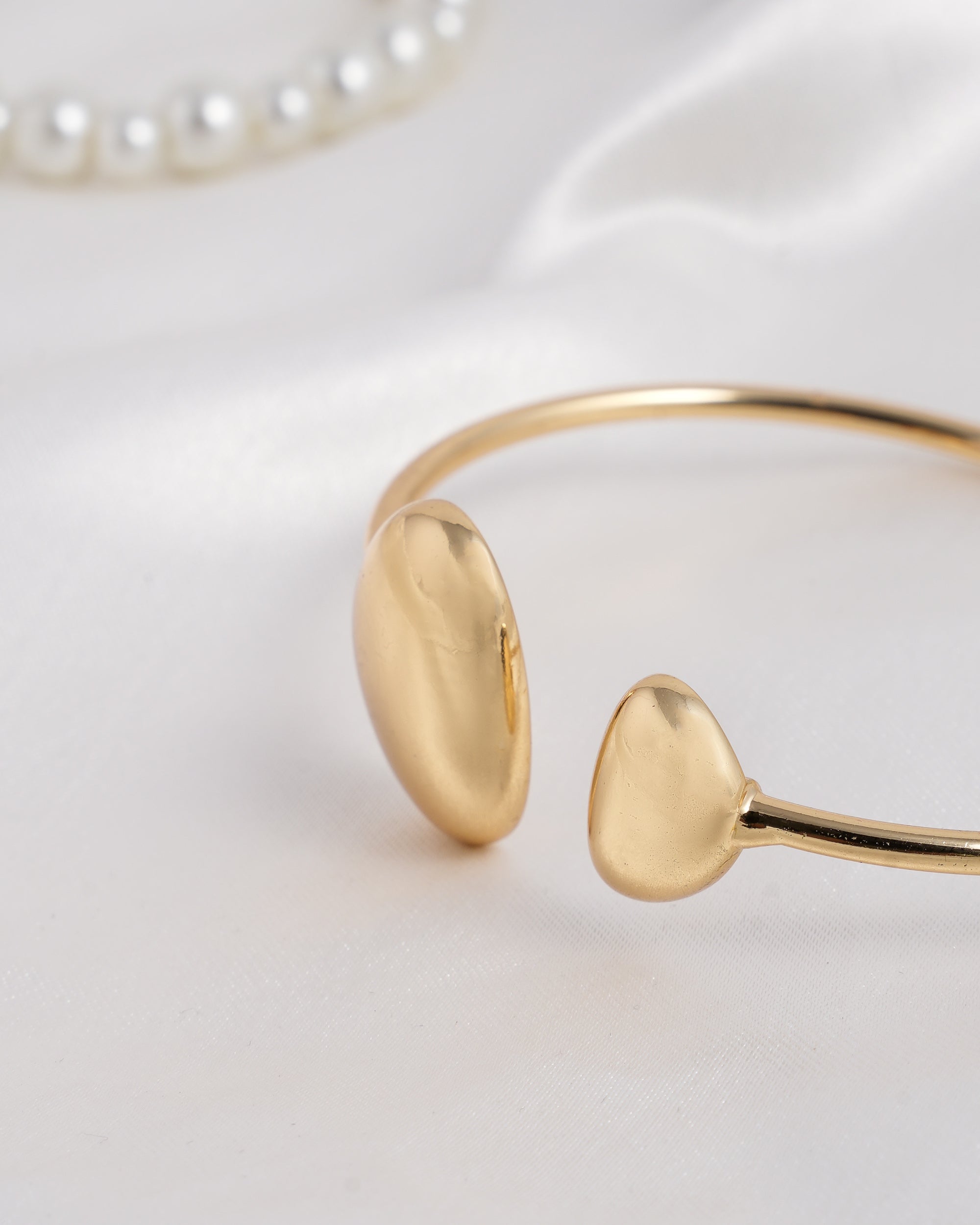 Eminent Women's Ring - Golden, Women Finger Rings, Eminent, Chase Value