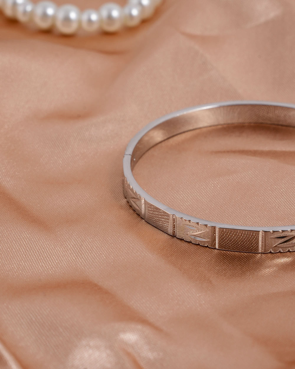 Eminent Women's Kara - Silver, Women Bangles & Bracelets, Eminent, Chase Value