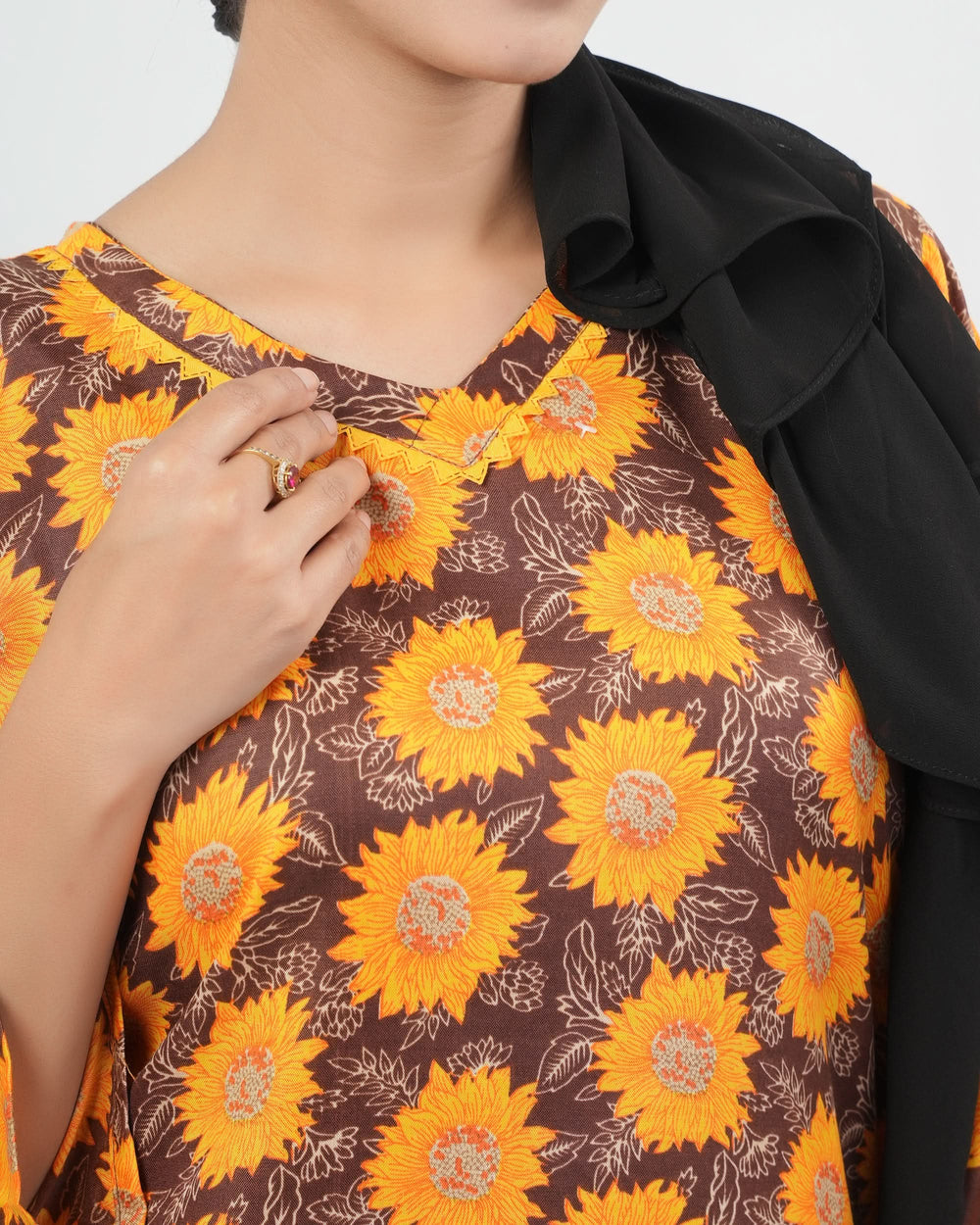 Women's 2-piece Suit, Women Shalwar Suits, Chase Value, Chase Value