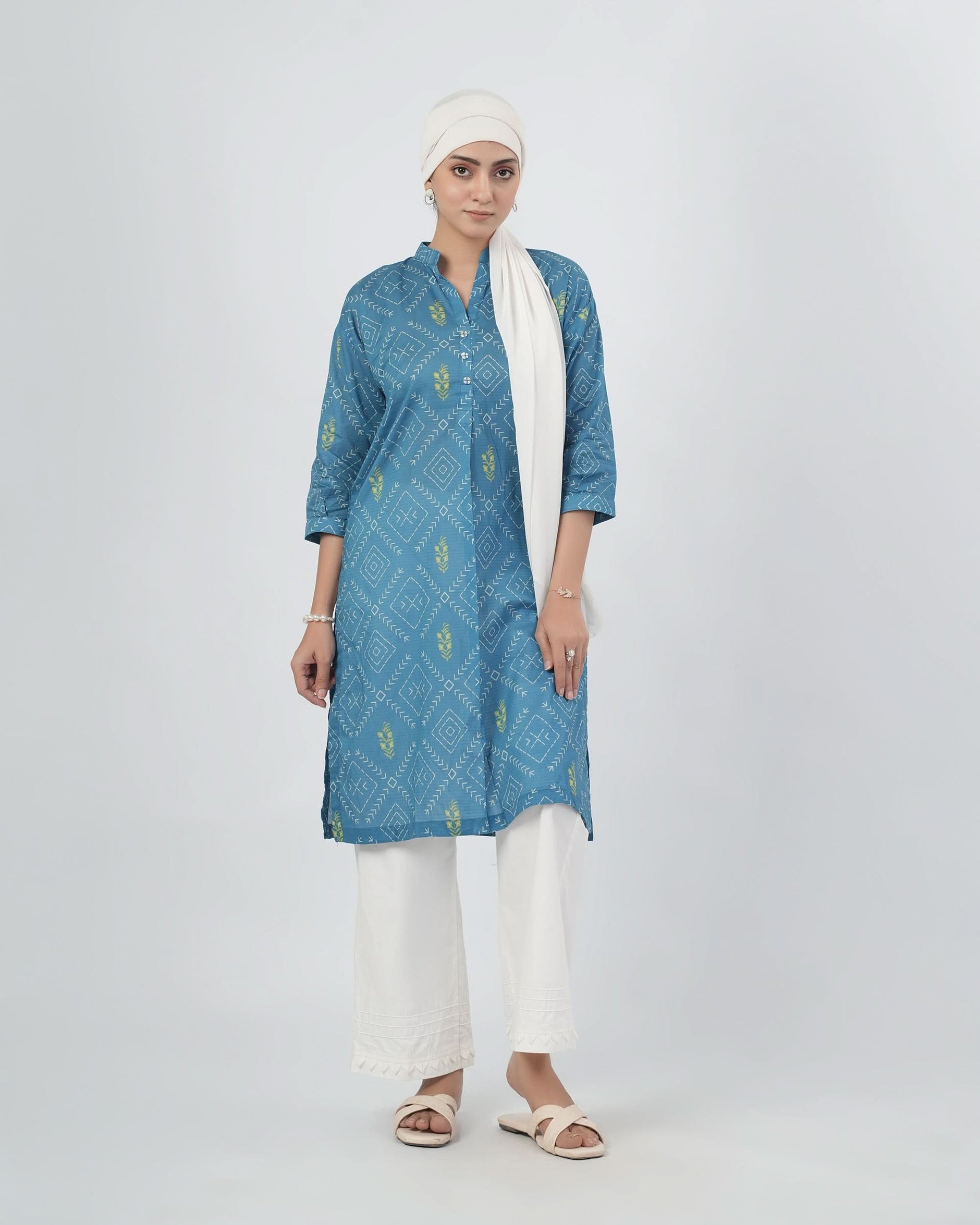 Stylish Womens Ready-to-Wear Dresses Online Pakistan | Chase Value