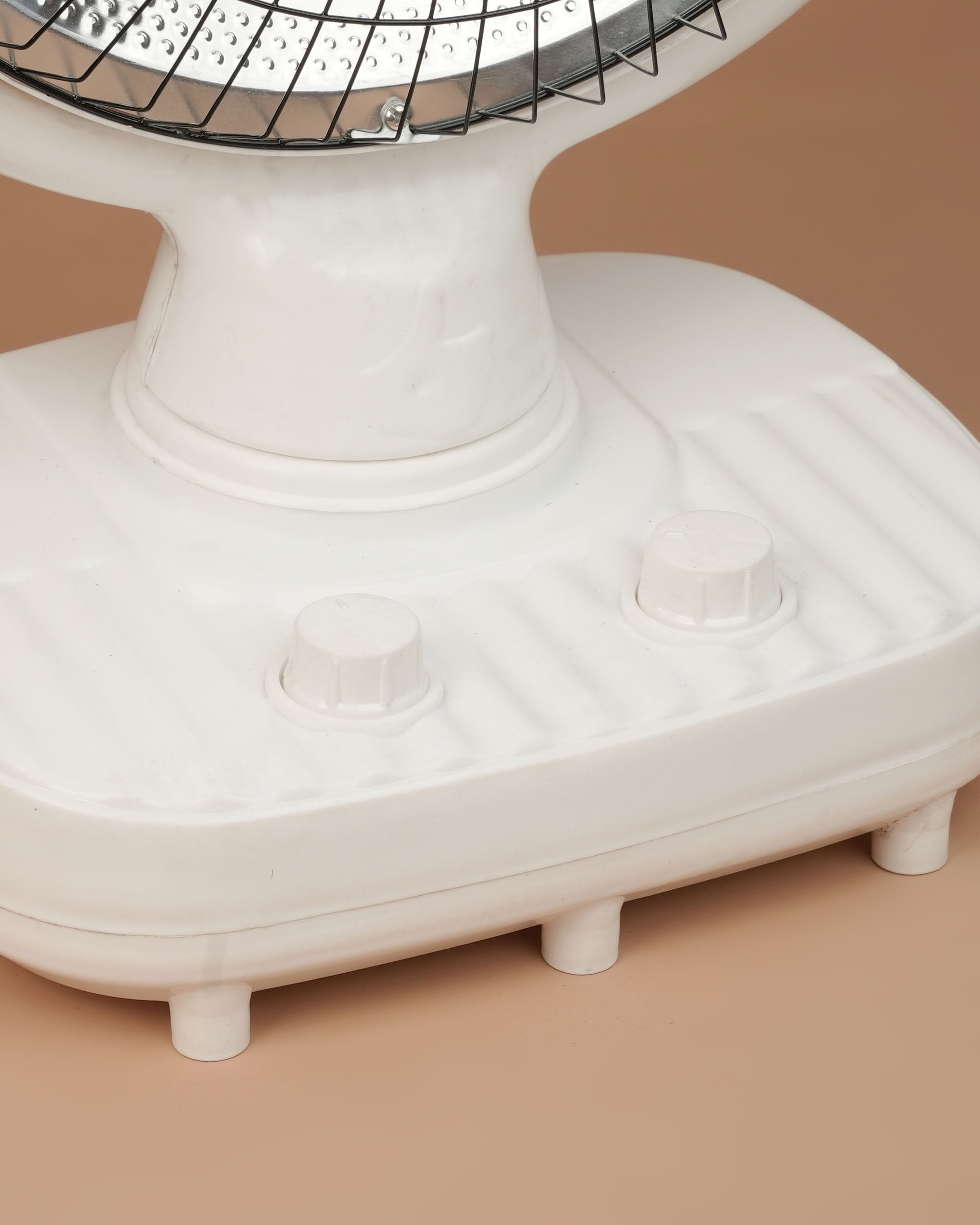 Loin 14" Parabolic Heater - 910