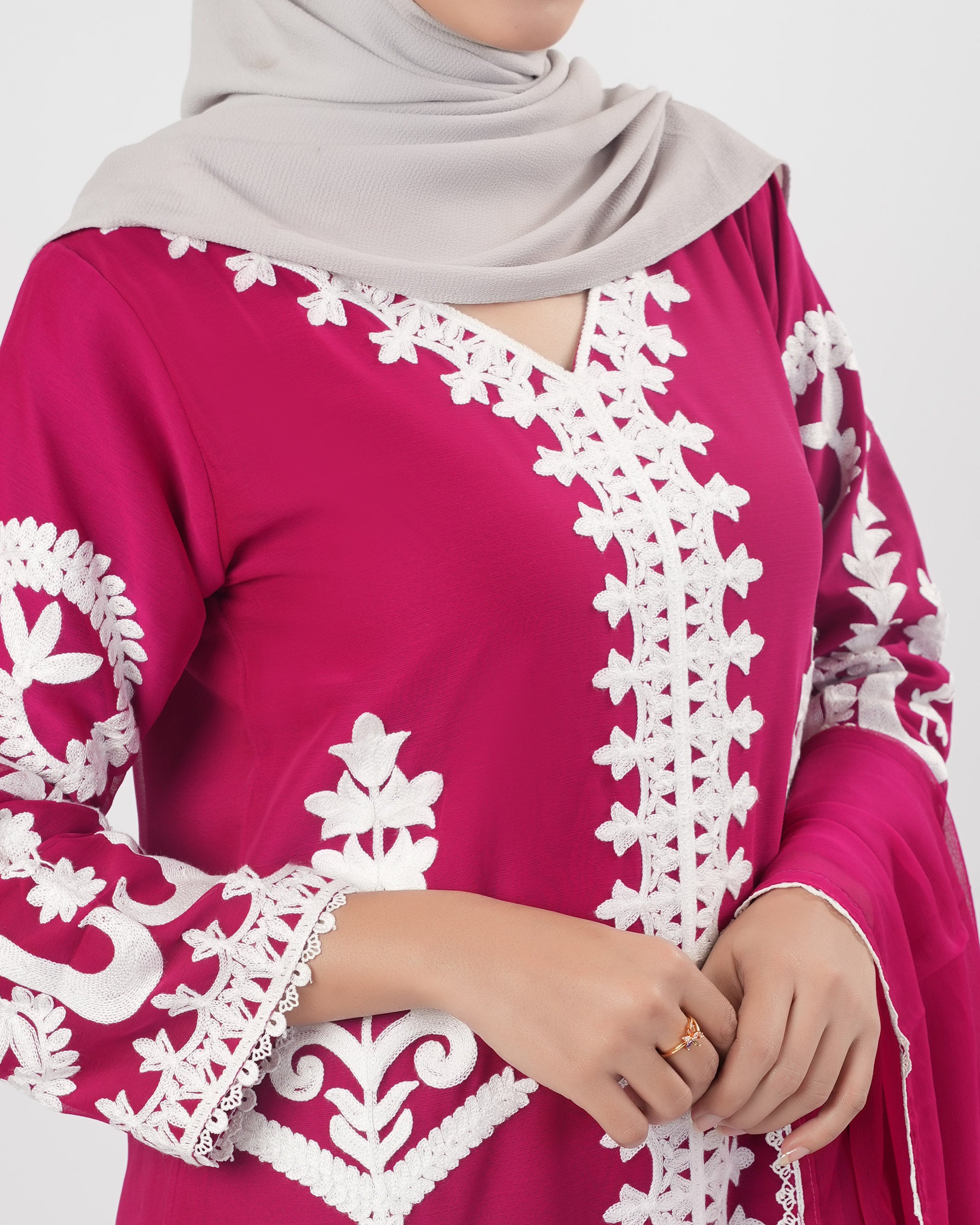 Valuables Women’s Embroidered Chiffon 3Pcs Suit