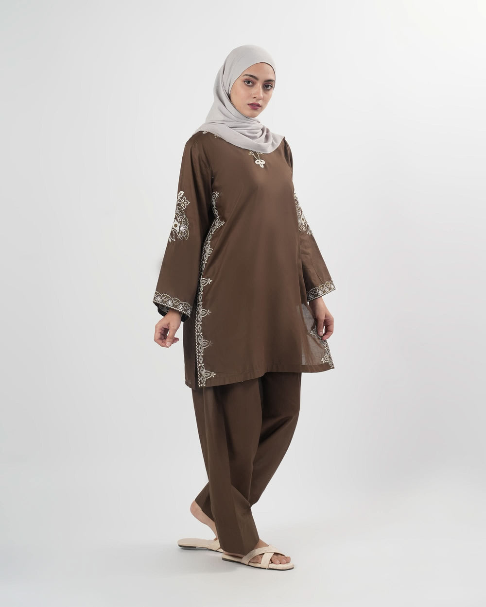 Valuables Women’s Embroidered 2-Pcs Suit, Women Shalwar Suits, Valuables, Chase Value