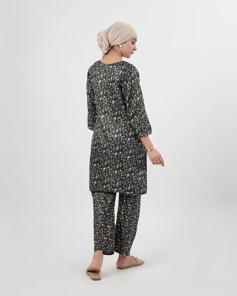 Women’s Printed 2 Pcs Suit, Women Shalwar Suits, Chase Value, Chase Value
